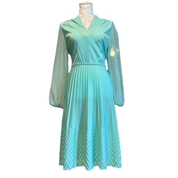Vintage Mint Green Pleated Midi Dress Womens Sz Medium V Neck Sheer Sleeve Chic - Picture 1 of 16